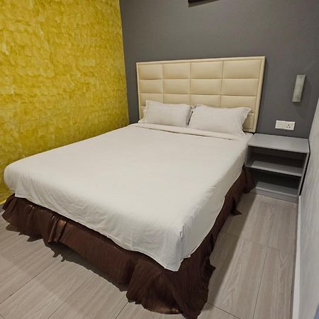 Fortune Hotel Johor Bahru Esterno foto