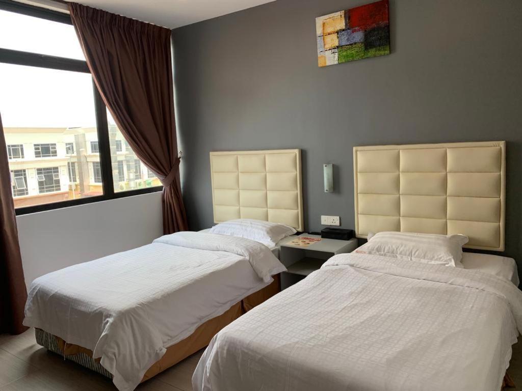 Fortune Hotel Johor Bahru Esterno foto