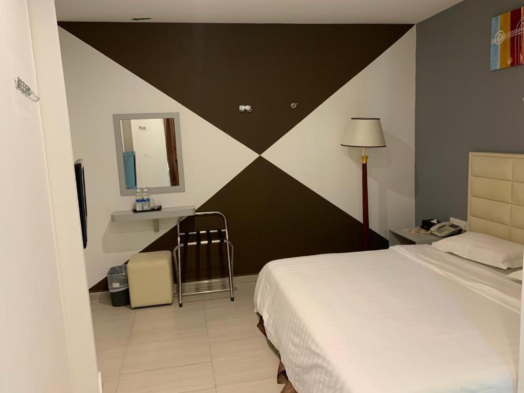 Fortune Hotel Johor Bahru Esterno foto